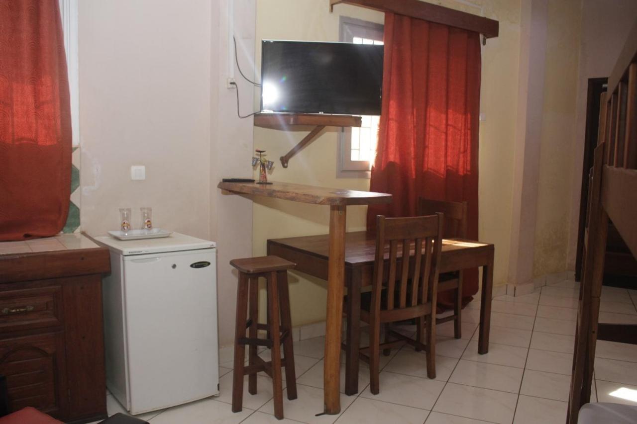 Central Hotel Antsiranana Cameră foto